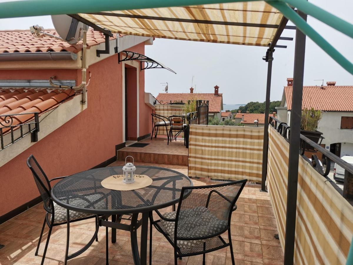 Apartments Babic Fazana Bagian luar foto