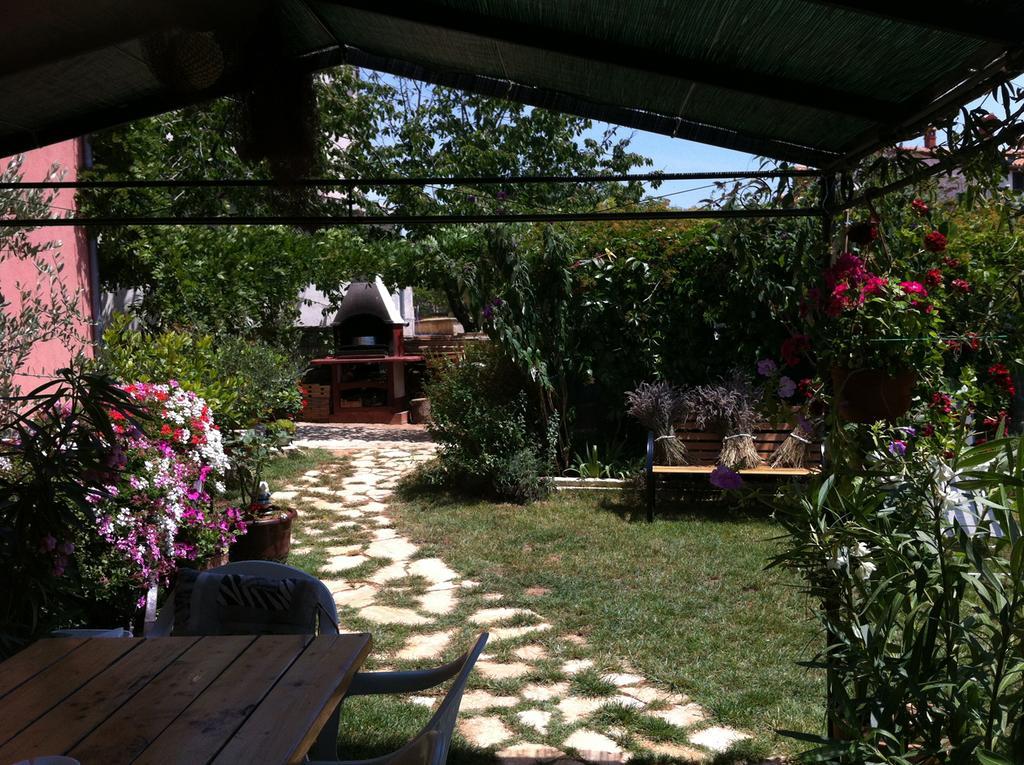 Apartments Babic Fazana Bagian luar foto