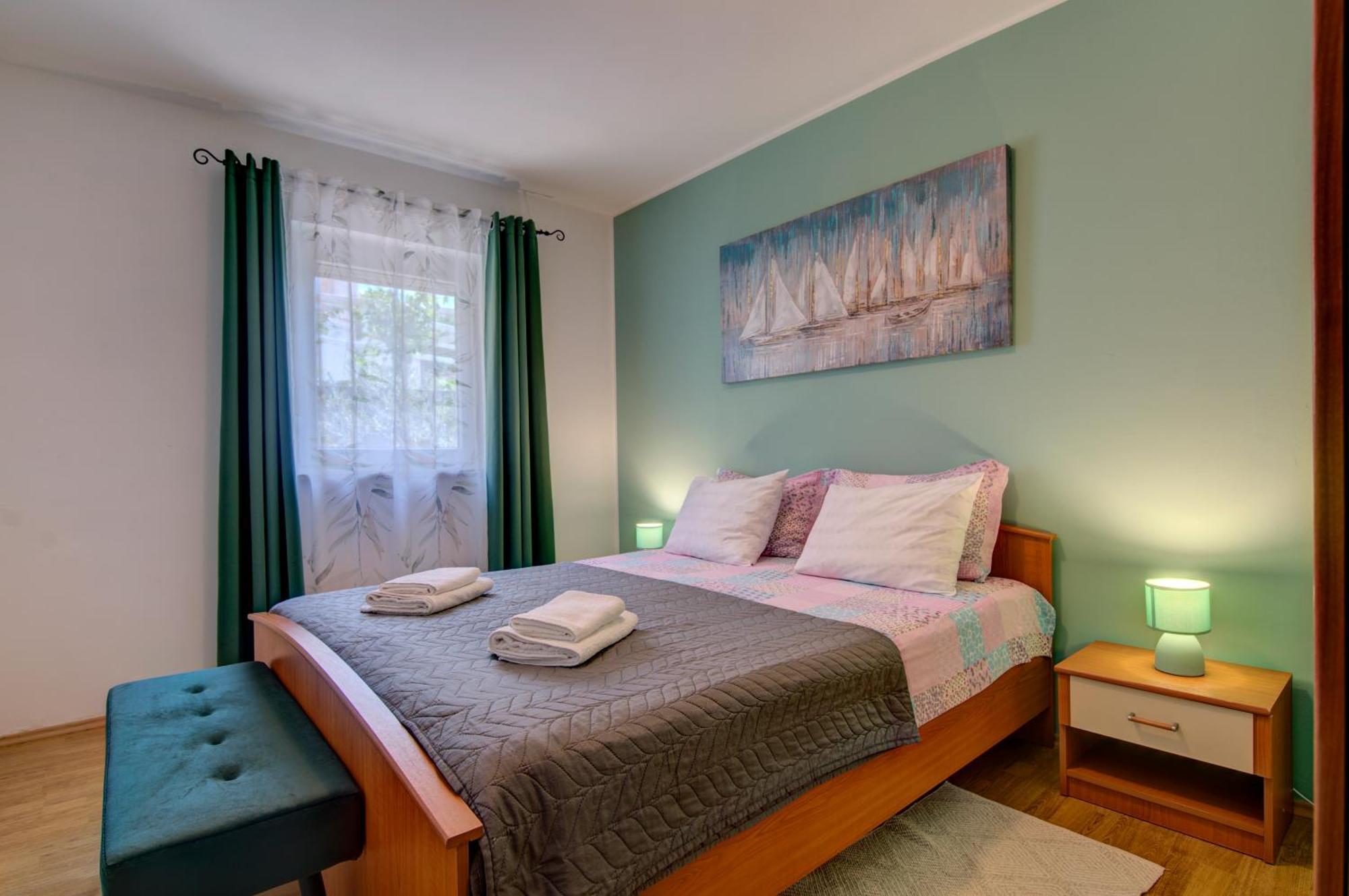 Apartments Babic Fazana Bagian luar foto