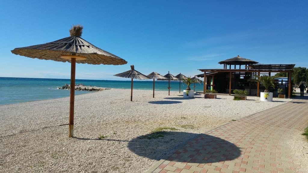 Apartments Babic Fazana Bagian luar foto