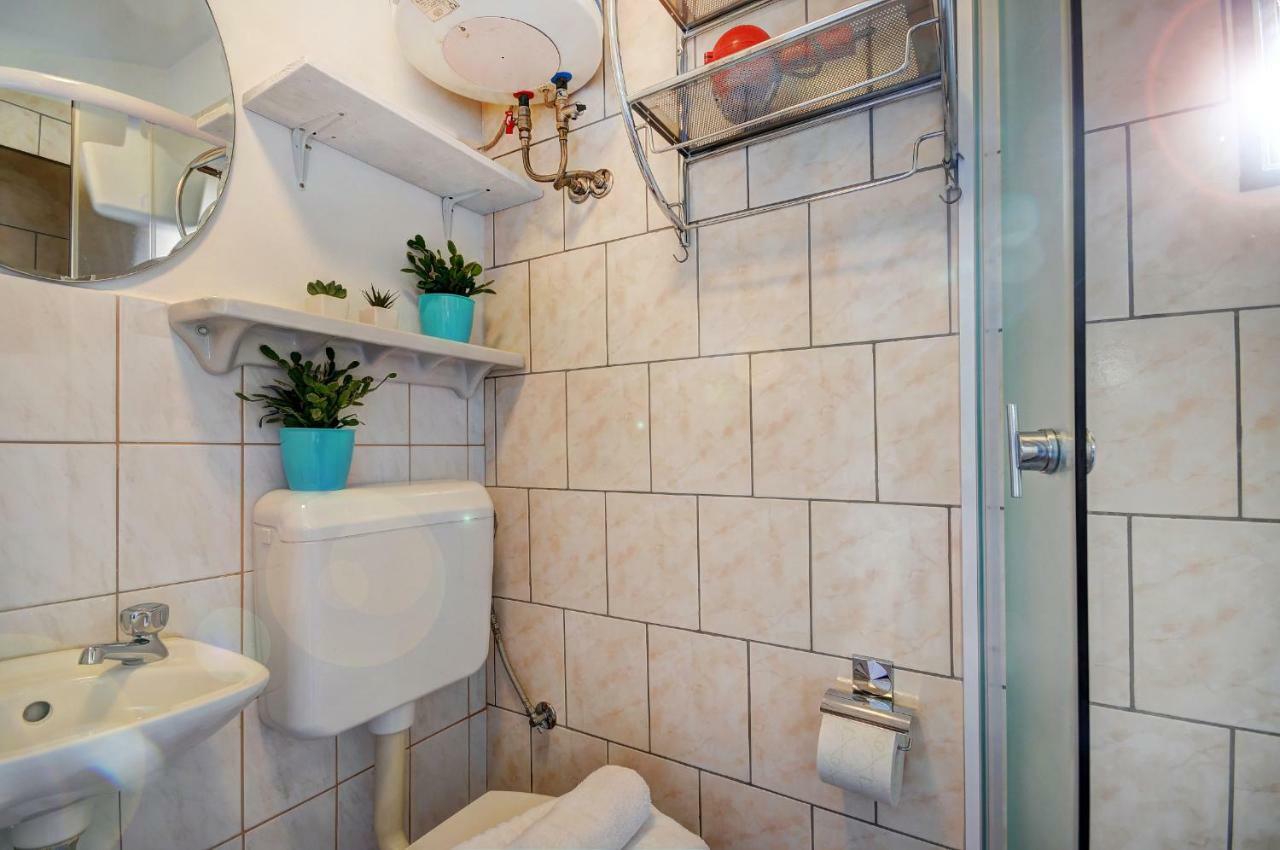 Apartments Babic Fazana Bagian luar foto