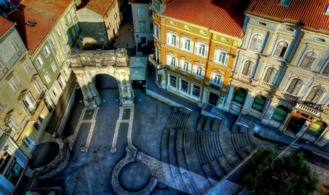Apartments Babic Fazana Bagian luar foto